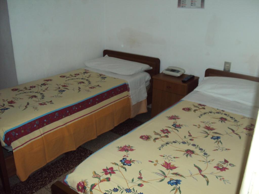 Hotel Mirage Messina Rum bild