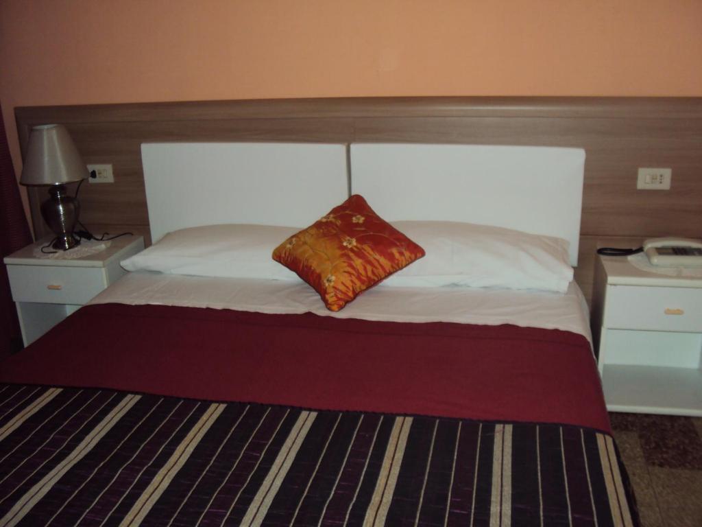 Hotel Mirage Messina Exteriör bild